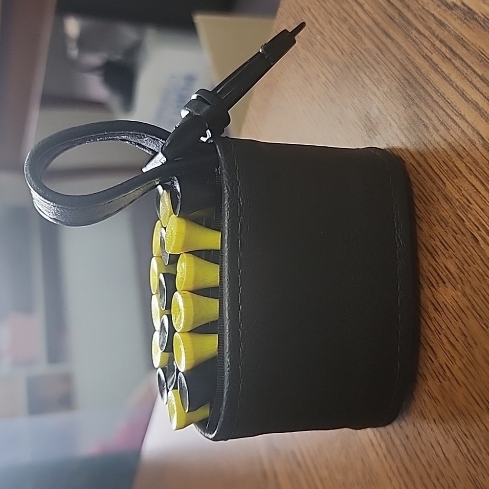 Golf tee holder embroidered smiley face - Picture 2 of 3